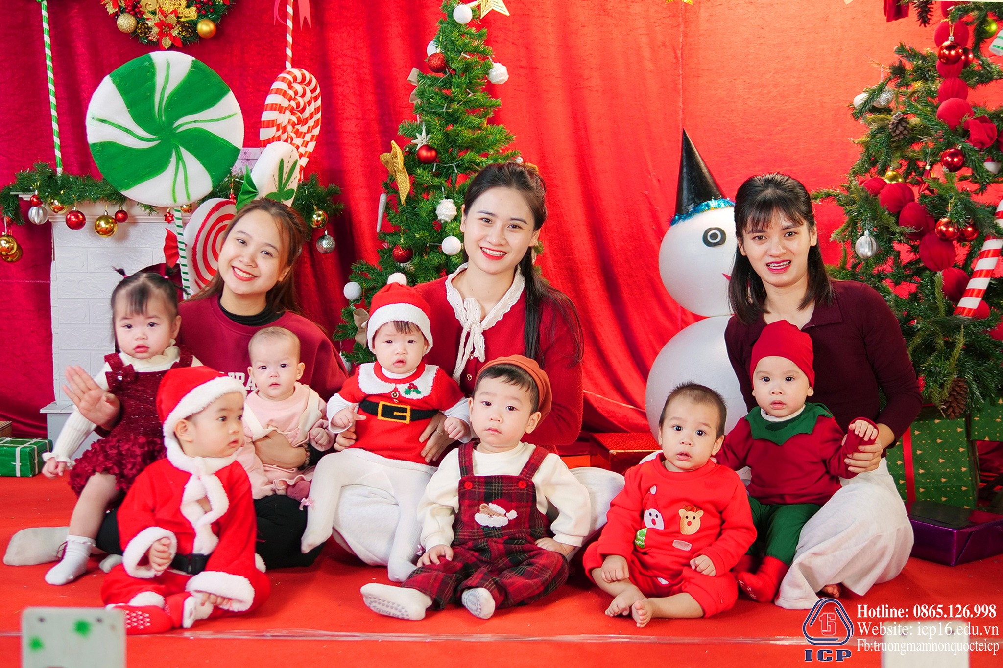 Noel Rộn Ràng Tại ICP Montessori – Khoảnh Khắc Check-In Đáng Yêu Của Các Bé